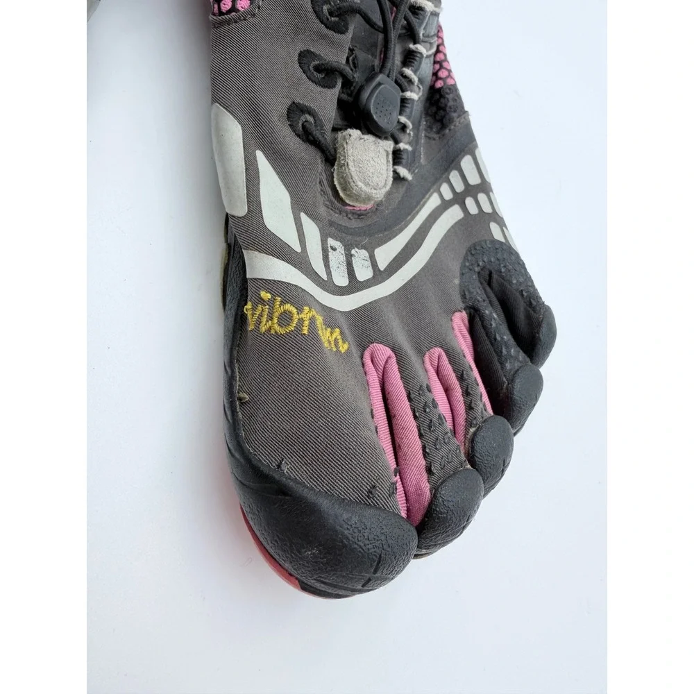 Vibram FiveFingers KomodoSport Womens 37 Gray Pink Minimalist Barefoot Shoes